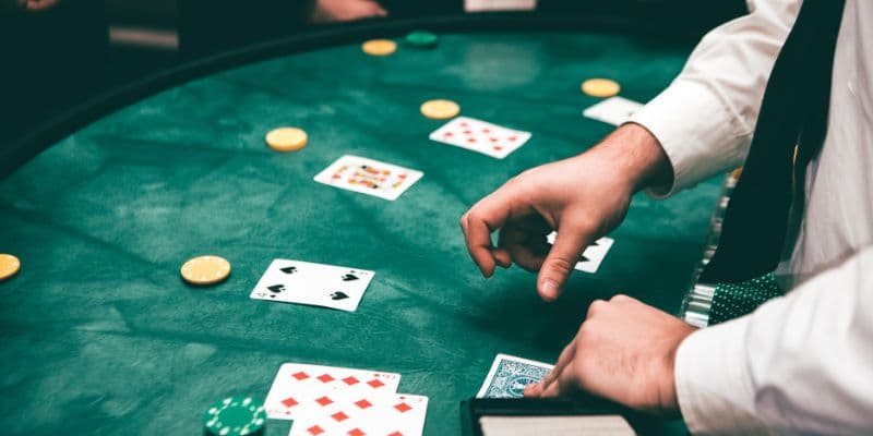 Mẹo đánh mậu binh đỉnh như cao thủ tại game bài ole777